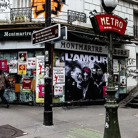Lägenhet Montmartre Leo Ferre Paris